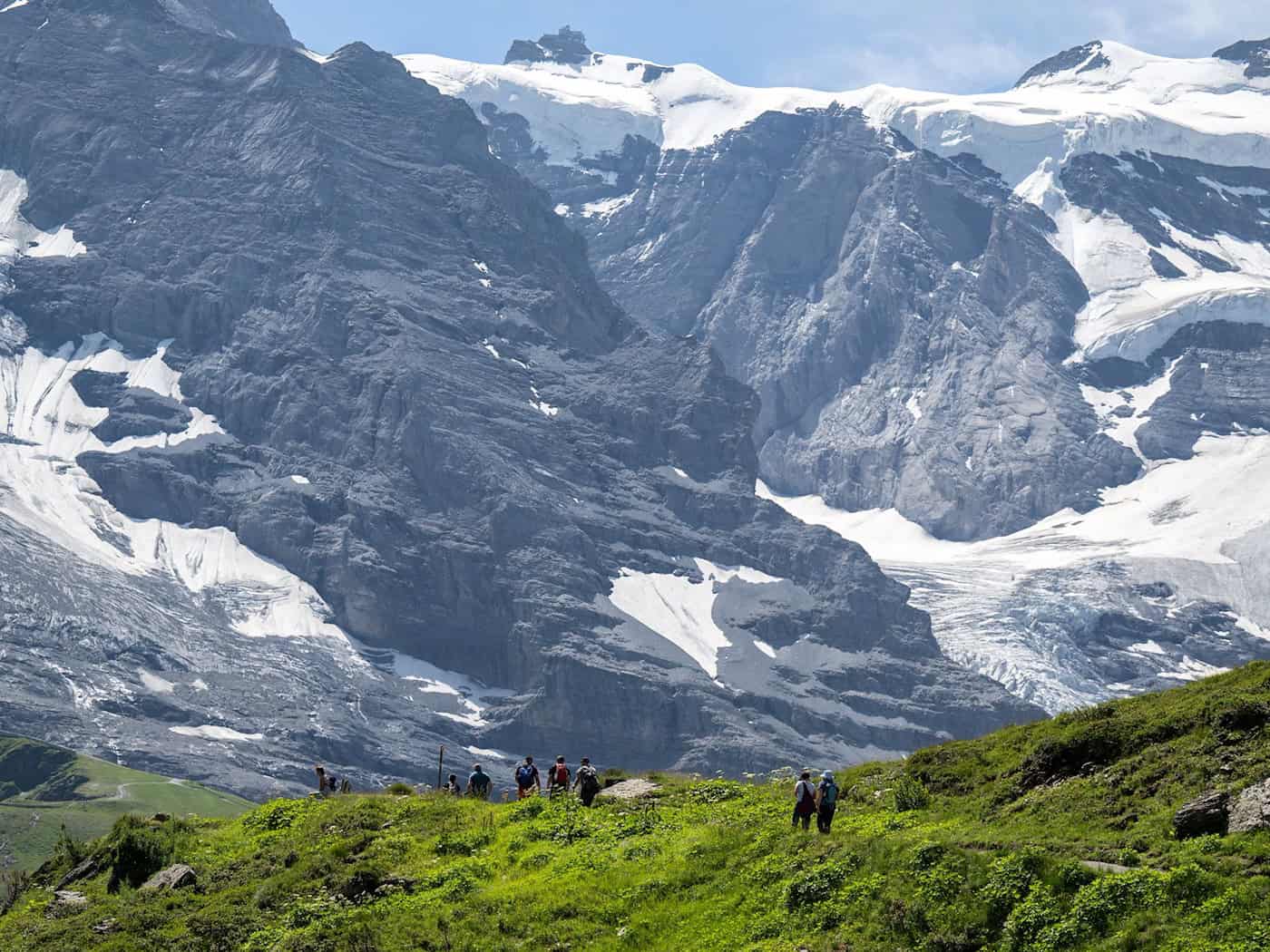 Außergewöhnliche Lage in den Alpen: Welche Gefahren drohen