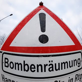 Bahnlinie Augsburg-Ulm wegen Bombenentschärfung gesperrt