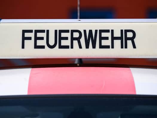 Bauarbeiter stürzt neun Meter tief