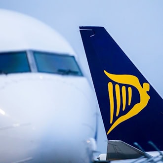Teile eines Triebwerks durchschlagen Rumpf bei Ryanair-Flug nach Memmingen