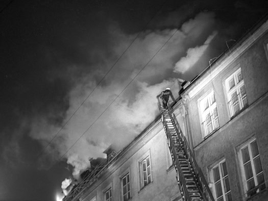 Ermittler: Einzeltäter legte Brand in jüdischem Altenheim