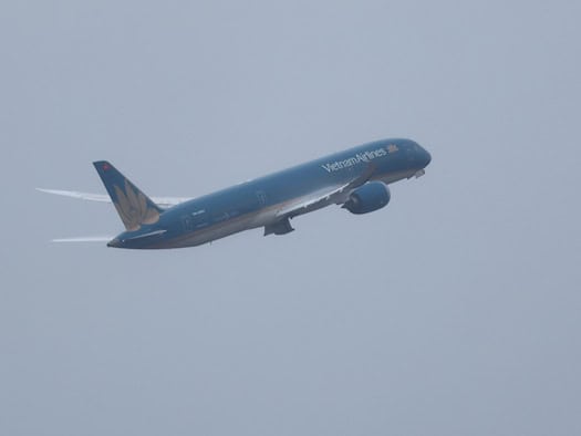 Beinahe-Unfall am Flughafen München: Maschine von Vietnam Airlines rast über Startbahn