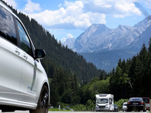 Fernpass gesperrt - Bislang kein Chaos in Bayern