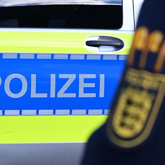 Frau mit Messer schwer verletzt – Tatverdächtiger gefasst