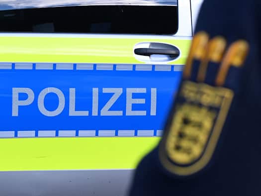 Frau mit Messer schwer verletzt – Tatverdächtiger gefasst