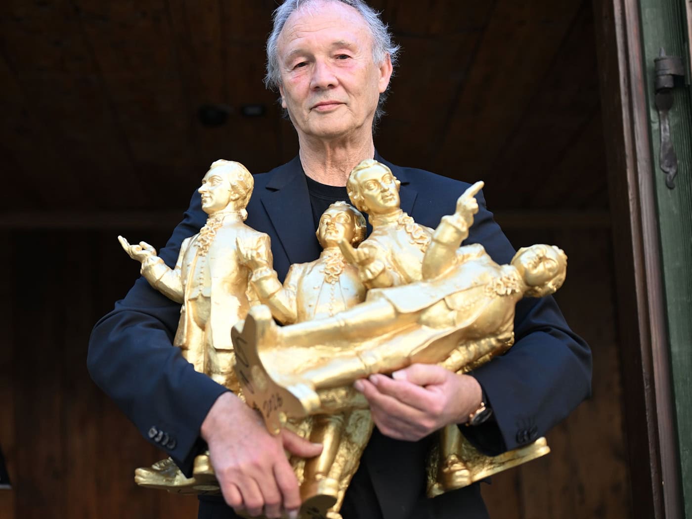 Massendiebstahl in Salzburg: 210 goldene Mozart-Figuren aus Mirabellgarten gestohlen