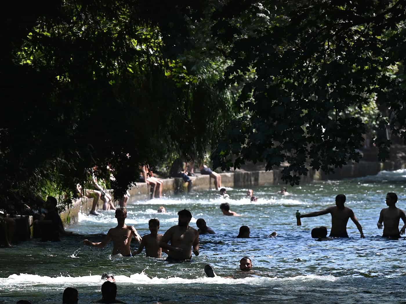 Hitze lässt in Bayern etwas nach - schwere Unwetter im Süden