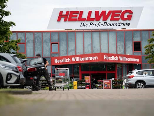 Hunderten droht Jobverlust bei Hellweg und BayWa