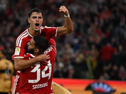 Kompanys geölte Bayern-Maschine ist der Liga entrückt