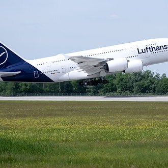 Lufthansa-A380 in München zu früh aufgesetzt und beschädigt Landebahnbeleuchtung – keine Verletzten