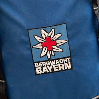 Mann und Labrador in Not - Hubschrauber im Einsatz