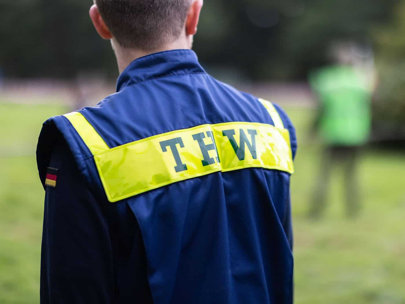 Opel Manta nach Jahrzehnten aus Donau geborgen – Wagen in Neu-Ulm ausgestellt