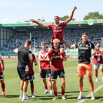 Nürnberg siegt 4:2 im Frankenderby bei Greuther Fürth – Klose lobt Charakter