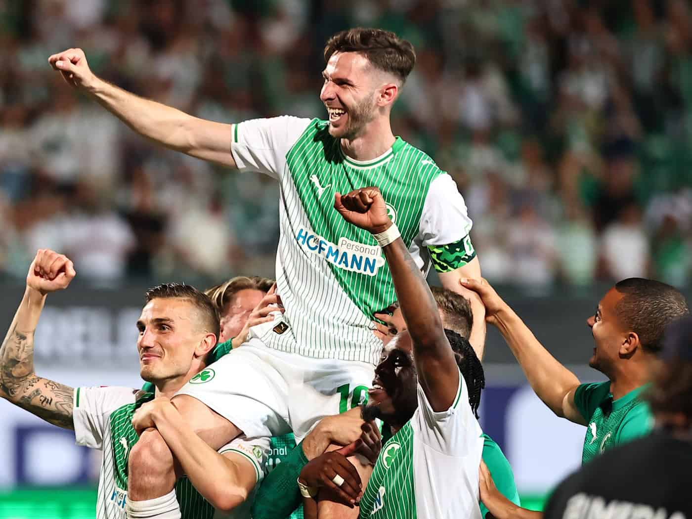 XXL-Umbruch bei SpVgg Greuther Fürth vor Saisonstart – Klaus wird Kapitän