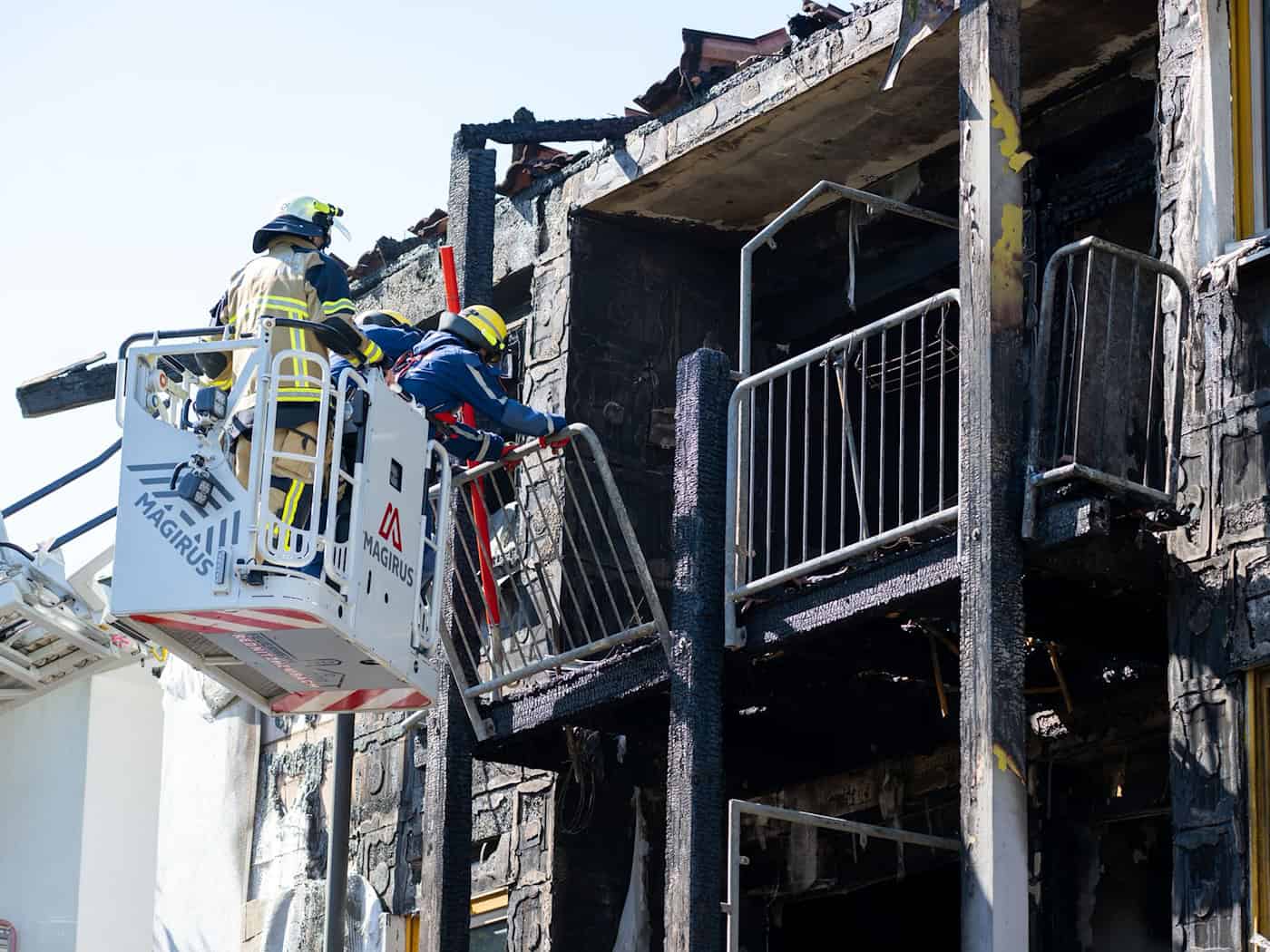 Viele Brände in Bayern: Alten-Wohnheim wegen Feuer evakuiert
