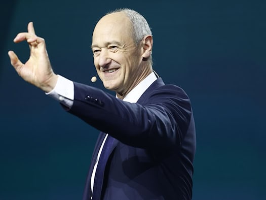 Siemens in München steigert Q3-Gewinn auf 2,58 Mrd. Euro und hebt Ausblick an
