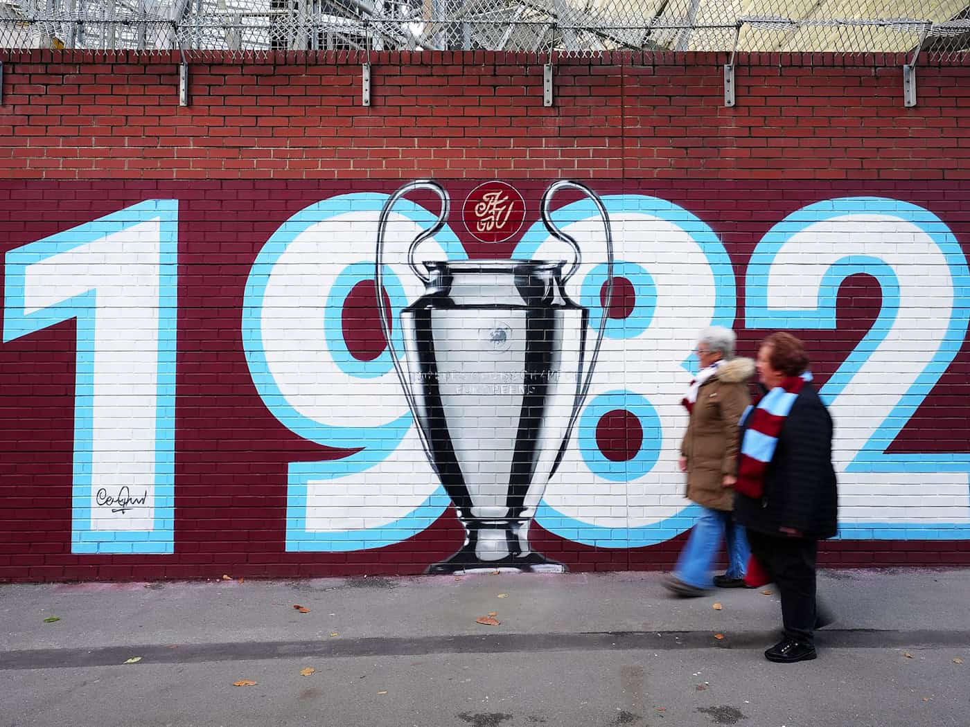 Ex-Torwart Jimmy Rimmer (78) gestorben – zweimal Europapokalsieger mit Aston Villa und Manchester United