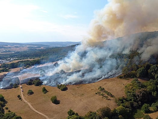 Waldbrand bei Waldaschaff: Einsatz geht weiter