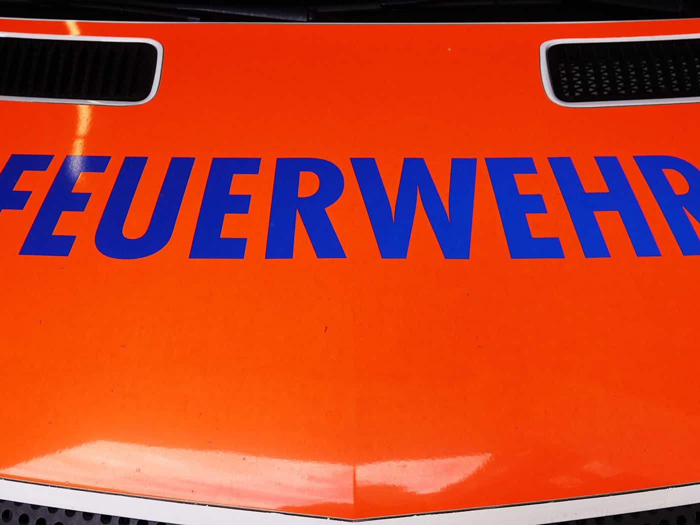 Zwei Schwerverletzte bei Feuer an Stromverteiler