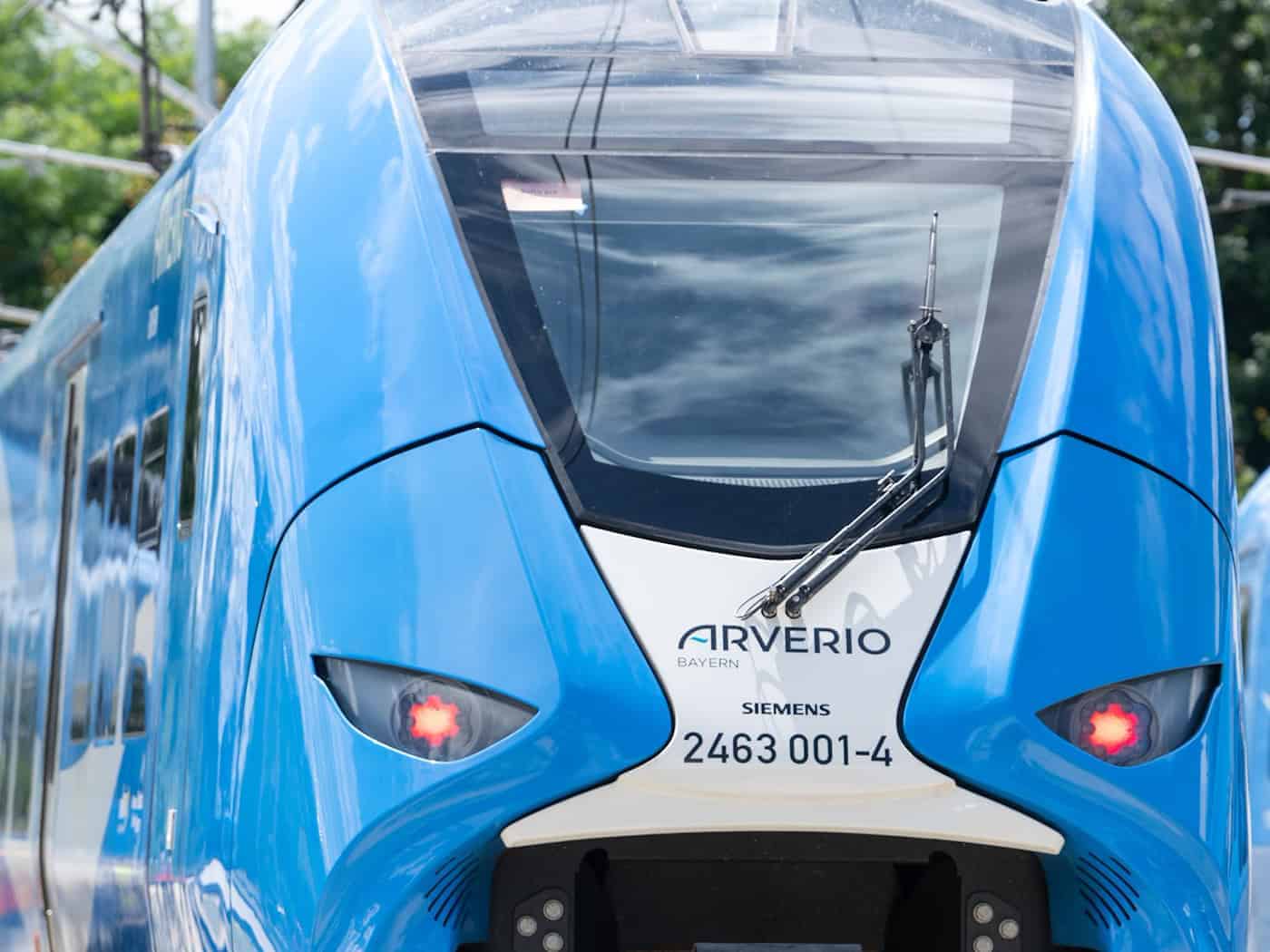 Augsburg-München droht Zug-Ausdünnung - Pendler protestieren