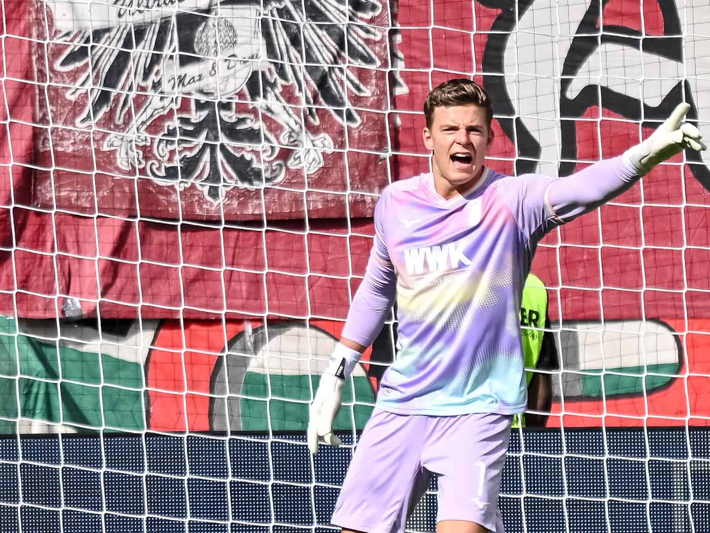Nach drei Auftaktsiegen: FC Augsburg will in Bremen nachlegen