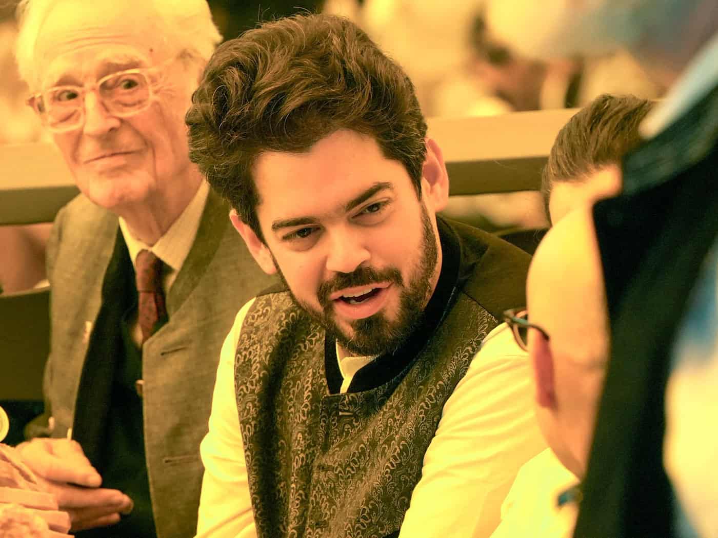 Neuer Chefdirigent Lahav Shani feiert Wiesn-Start in München mit Politik und Kultur