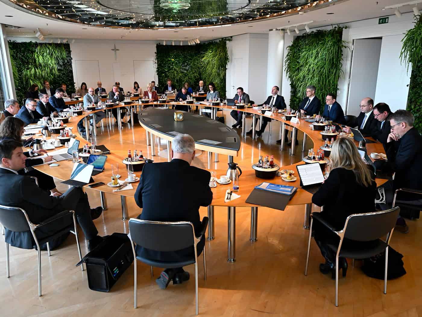 Bayerisches Kabinett berät nach Sommerpause – Europapolitik im Fokus