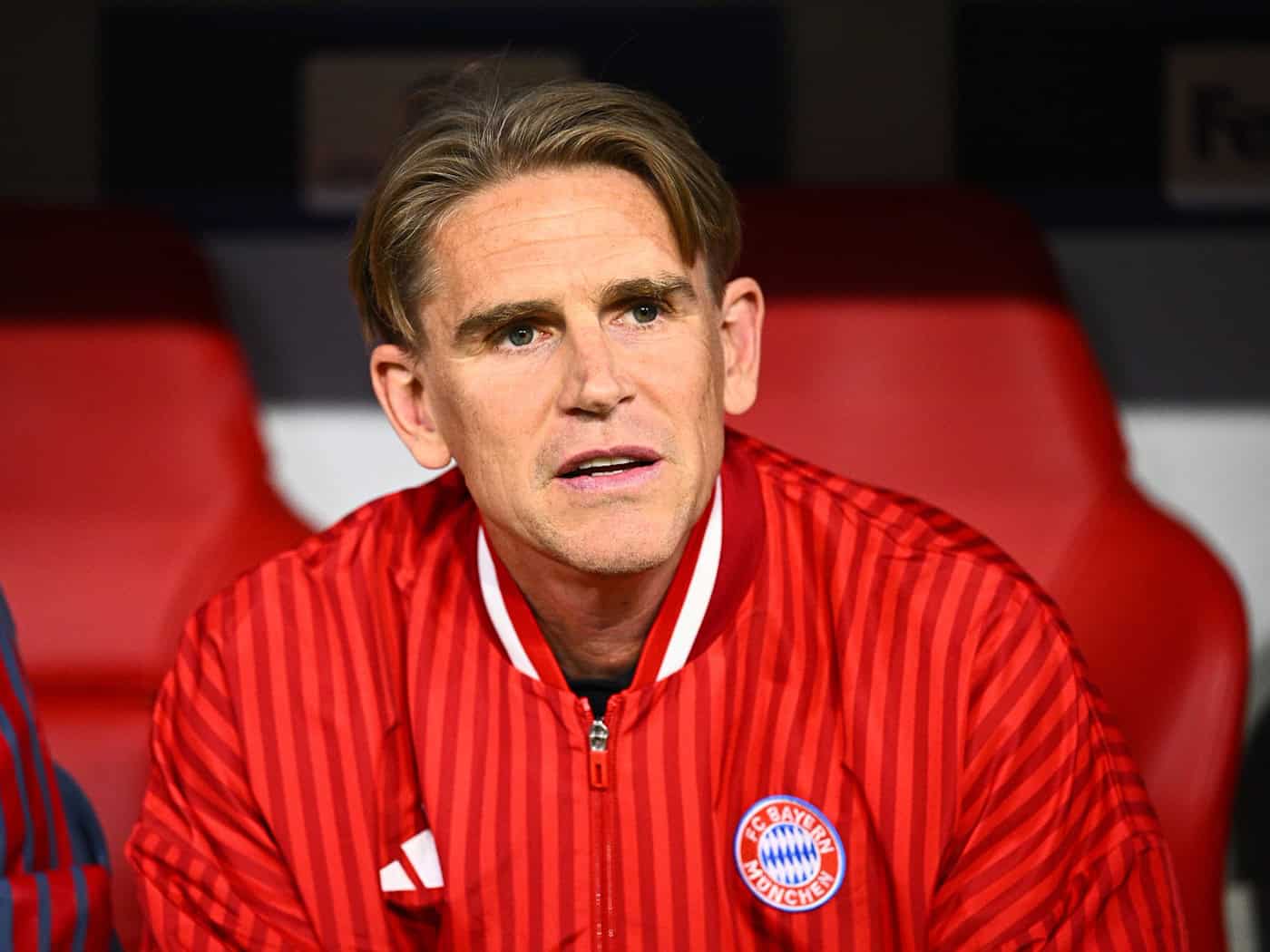 FC Bayern verlängert Vertrag mit Sportdirektor Freund