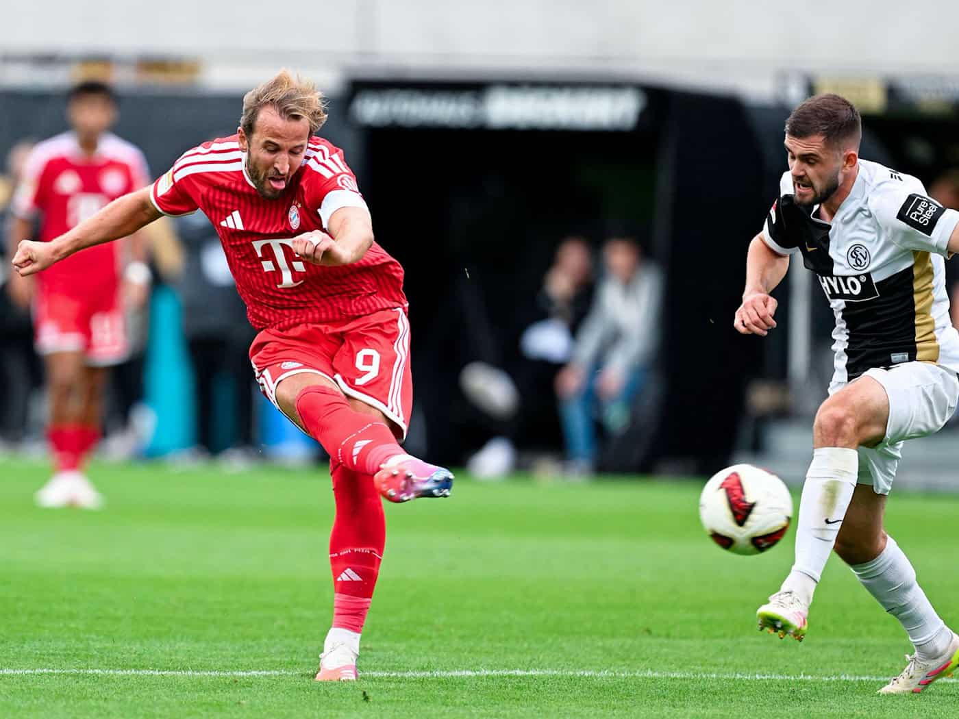 Glanzloser FC Bayern siegt mühevoll in Elversberg