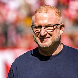Greuther Fürth verstärkt Abwehr und Mittelfeld: Giandomenico ausgeliehen, Ademi bis 2029 verpflichtet