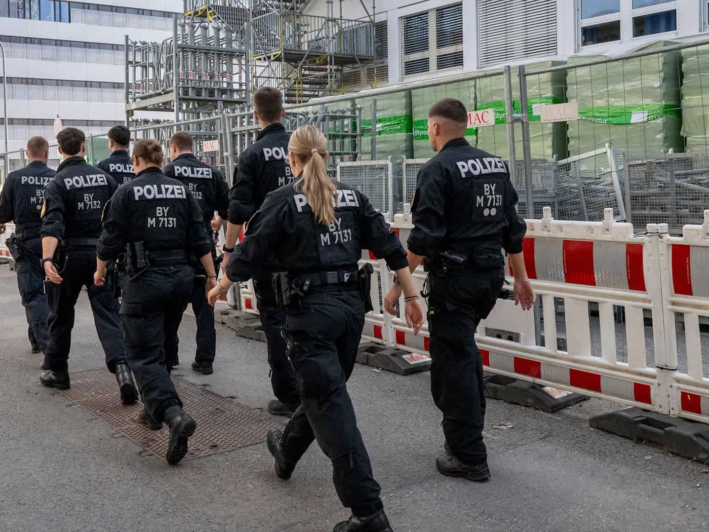 Innenminister: «Brandanschläge» mit politischem Hintergrund