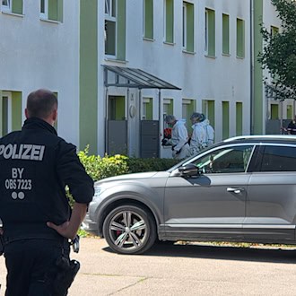 Leichenfund - 19-Jähriger soll Vater und Oma getötet haben