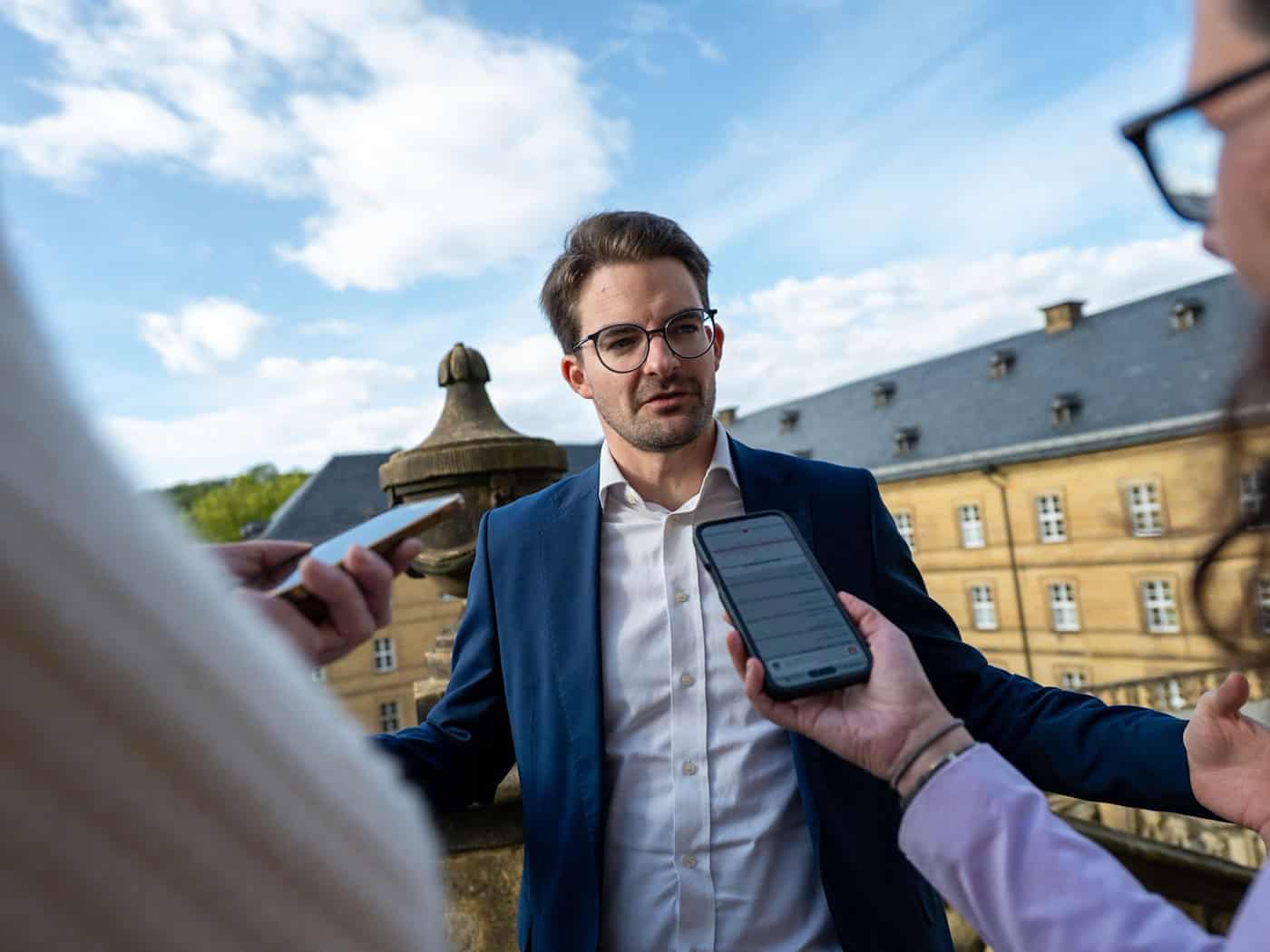 Minister Knoll: Brauchen Jugend zum Schutz der Demokratie
