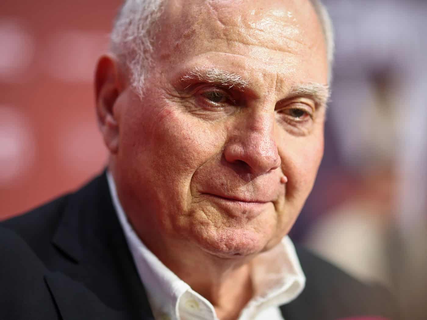 Nachbarschaftsstreit: Hoeneß darf Bäume vorerst behalten