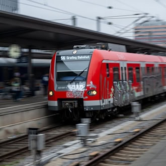 Notarzteinsatz am Münchner Ostbahnhof legt S-Bahn-Verkehr zeitweise lahm