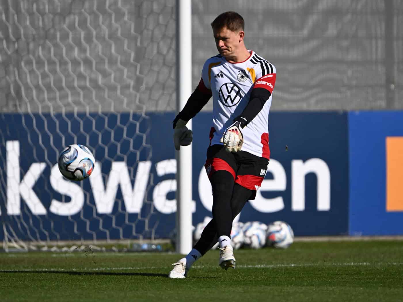 Klopp setzt im Heimspiel in Augsburg auf Alexander Nübel im Tor