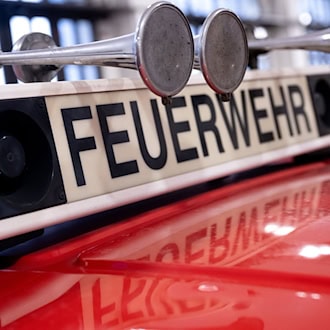 Rauchentwicklung durch brennenden Stall in Schwaben