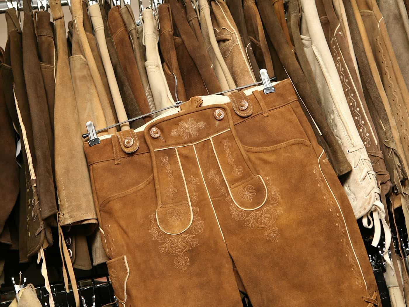 Schnell ein Dirndl vor der Wiesn? Geschäfte öffnen länger