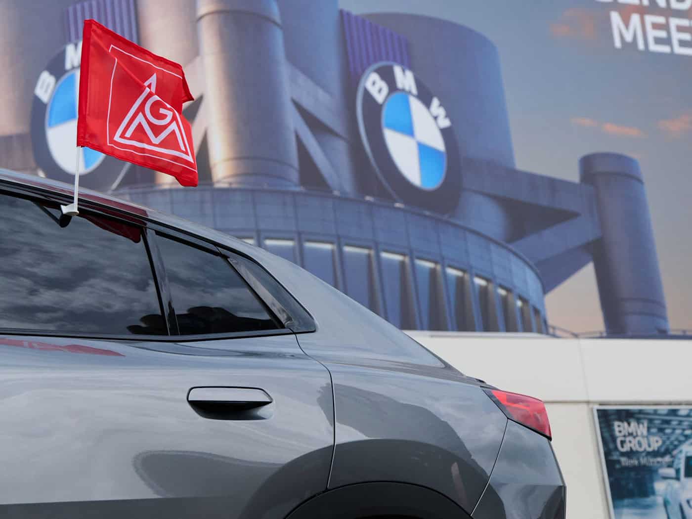 Tausende aus Autoindustrie demonstrieren in Bayern