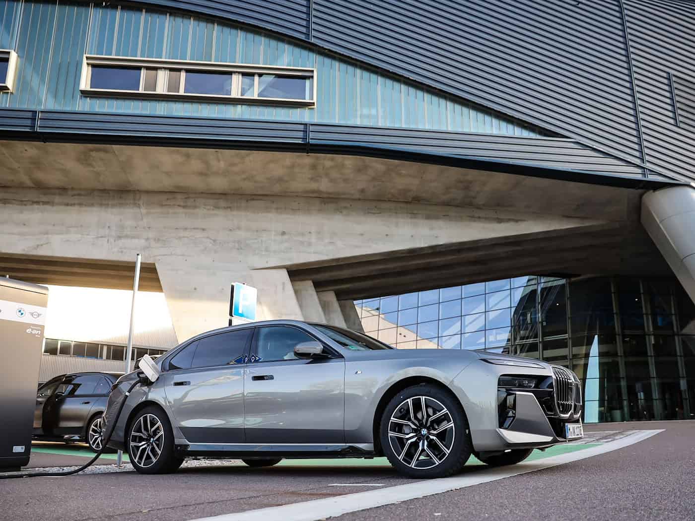 TU München wirft EU falsche Klimavorgaben für Autos vor
