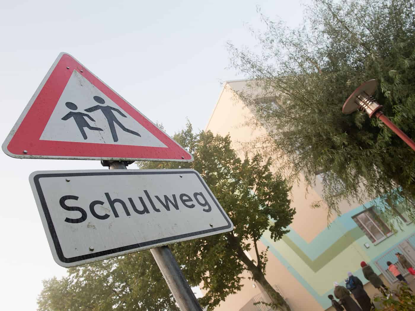 Zwölfjährige auf Schulweg schwer verletzt