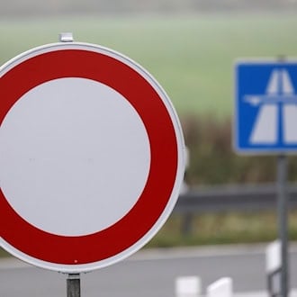 A93 am Kreuz Regensburg fast einen Tag lang gesperrt