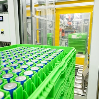 BMW startet Serienproduktion im Batteriewerk Irlbach‑Straßkirchen in Niederbayern