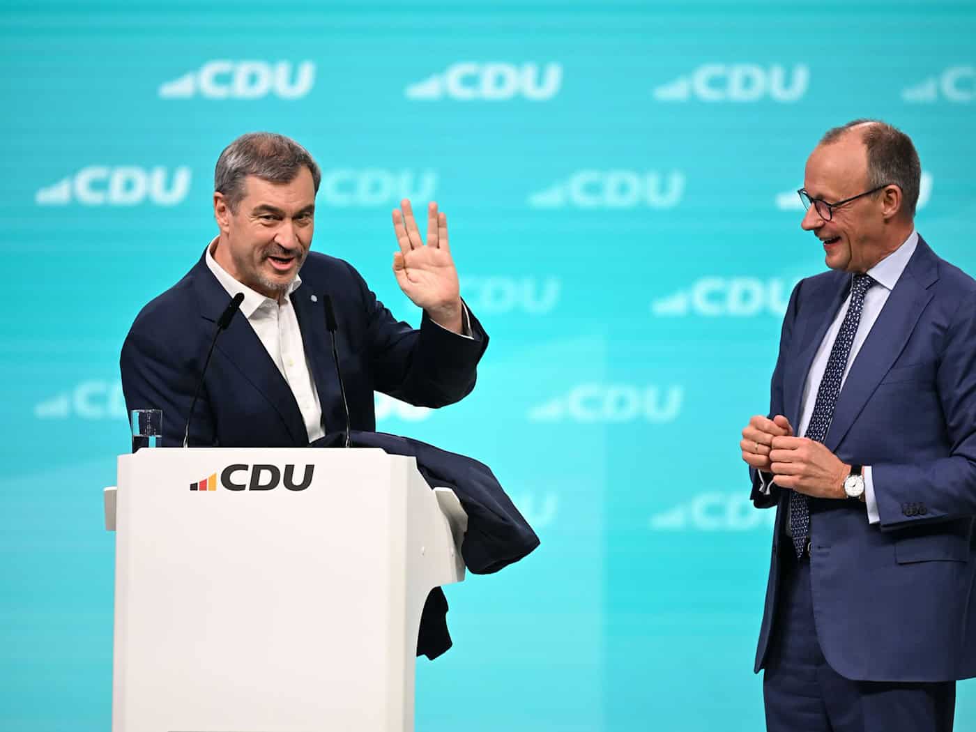 CSU-Parteitag: Klare Kante gegen AfD und Linkspartei