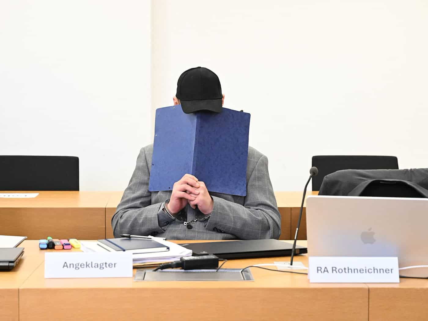 Dreifachmord-Prozess - Ex-Partnerin «sprachlos»