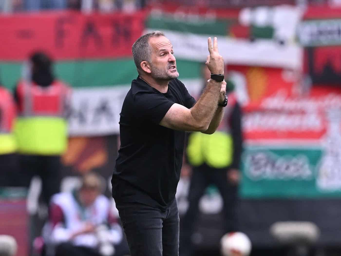 Augsburg vor Spiel gegen Bayern: Trainer Baum setzt auf Intensität