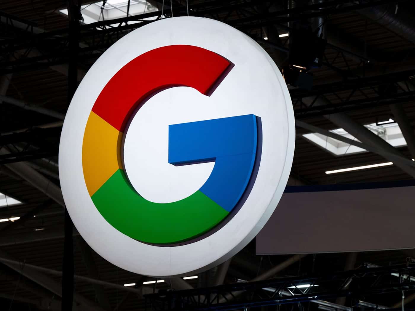 Google tritt Vereinigung der bayerischen Wirtschaft bei