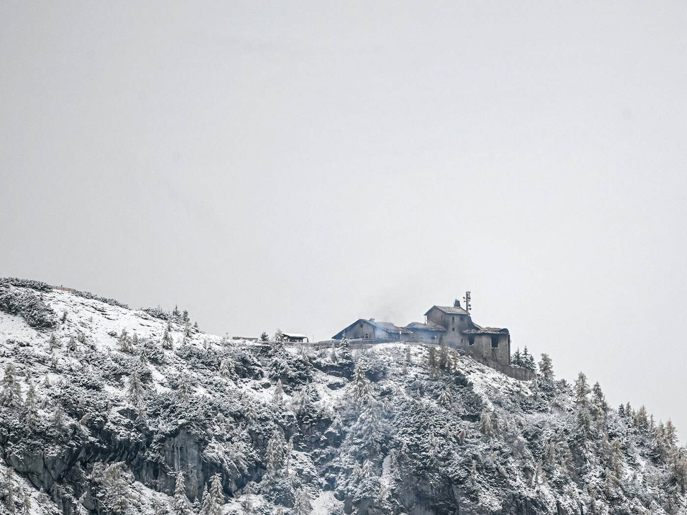 Großbrand am Kehlsteinhaus: Feuer wieder aufgeflammt