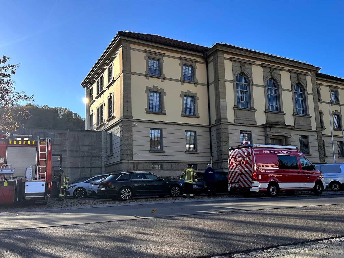 Häftling legt mutmaßlich Brand in Zelle