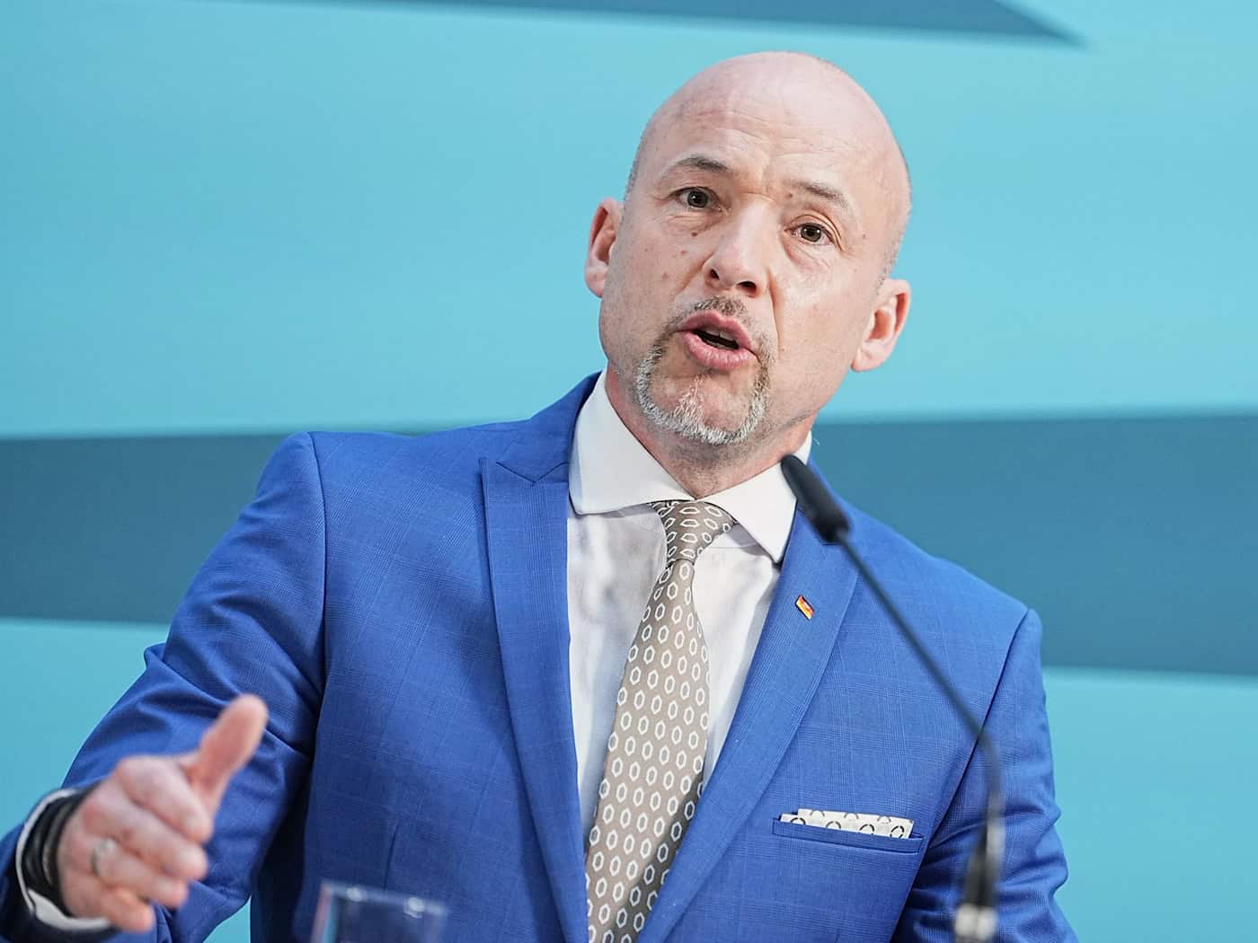 Hoffmann (CSU) lehnt Einbeziehung von Abgeordneten in gesetzliche Rentenversicherung ab